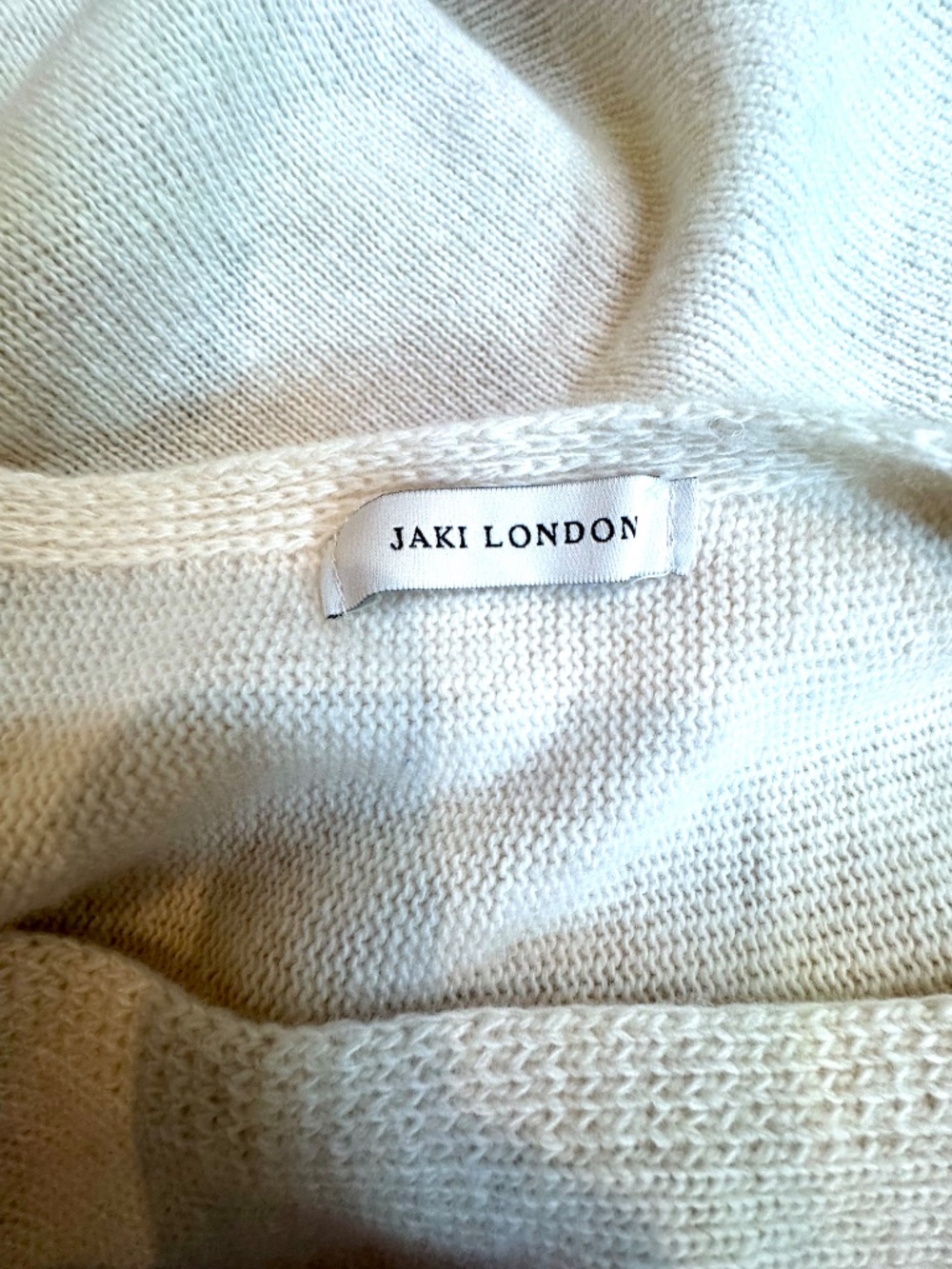 NWOT JAKI Elle Cashmere Wool Blend Poncho Beige Made in Italy - Picture 6 of 9